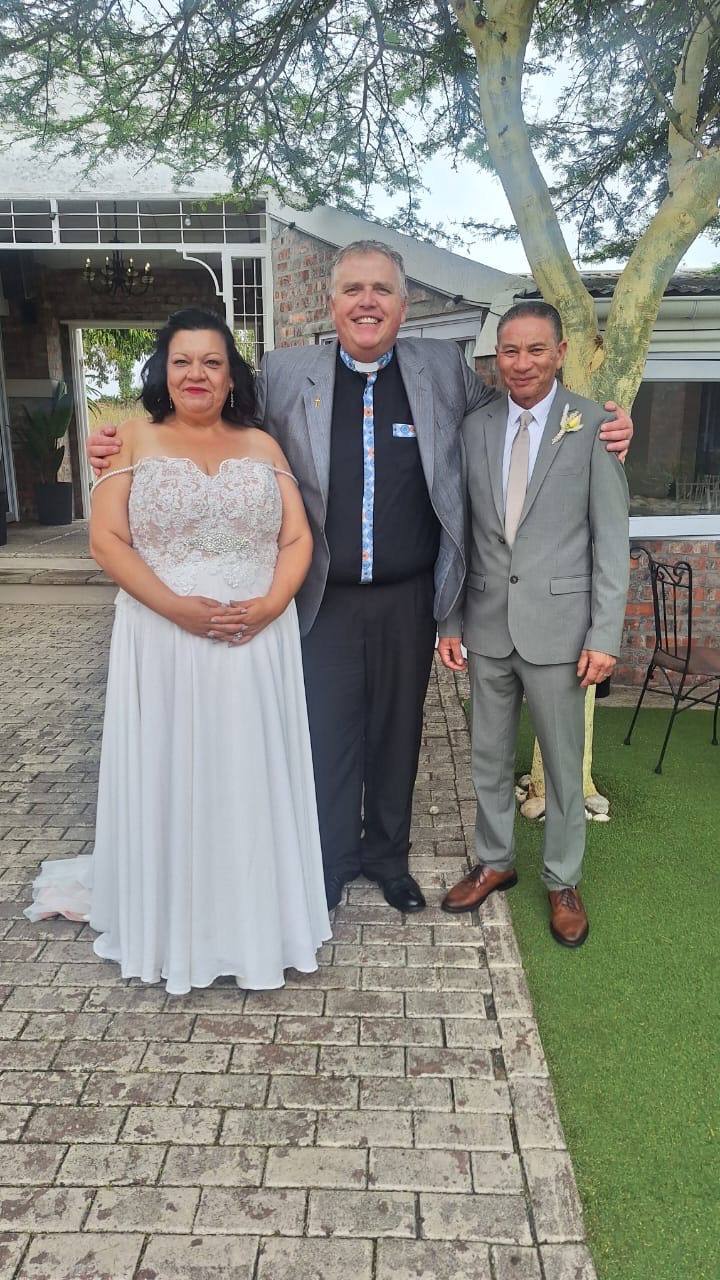 Wedding ceremony by Dr. Gerrit Rademeyer in Porterville